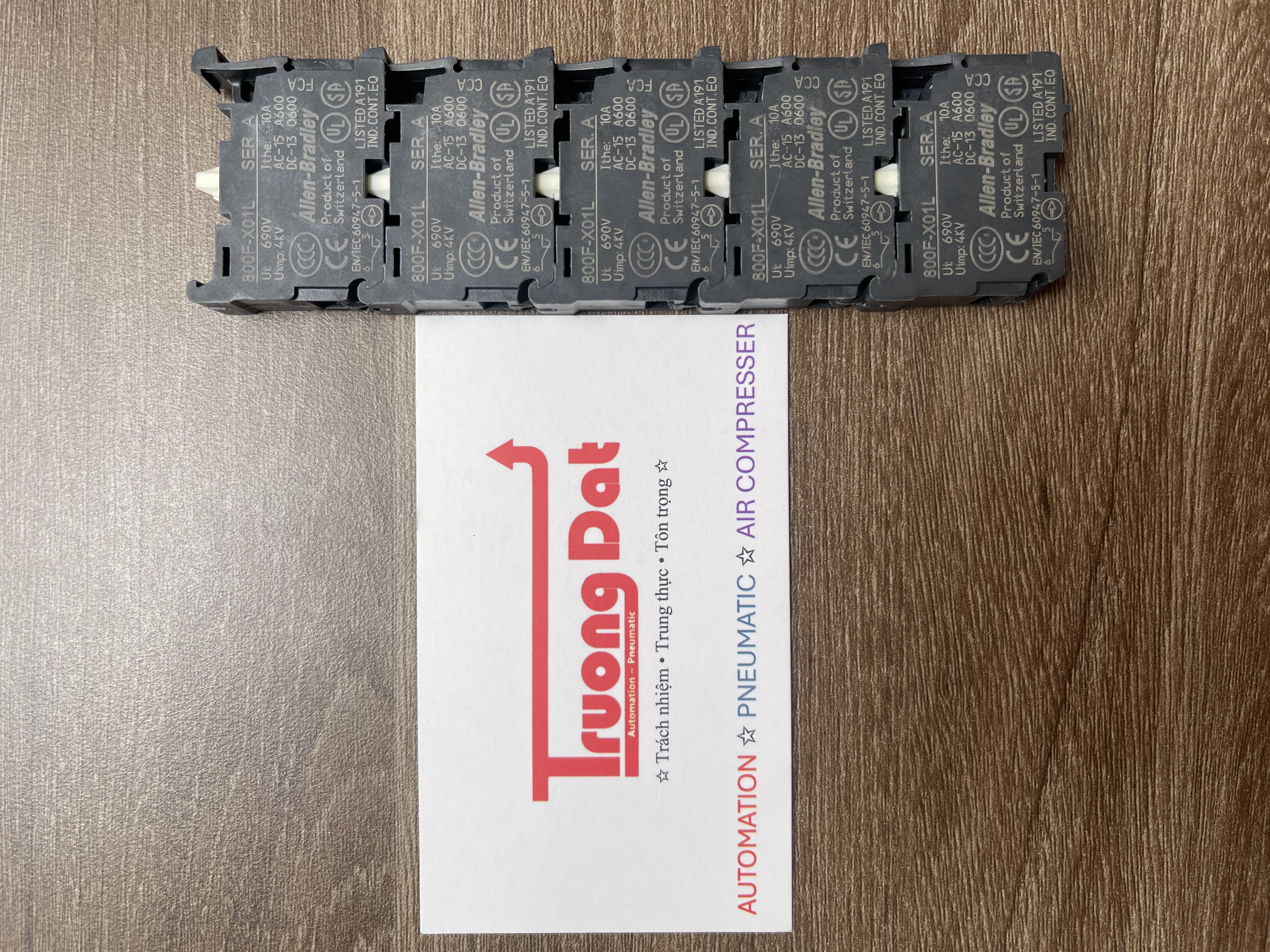 800F-X01L Allen-Bradley Tiếp điểm phụ