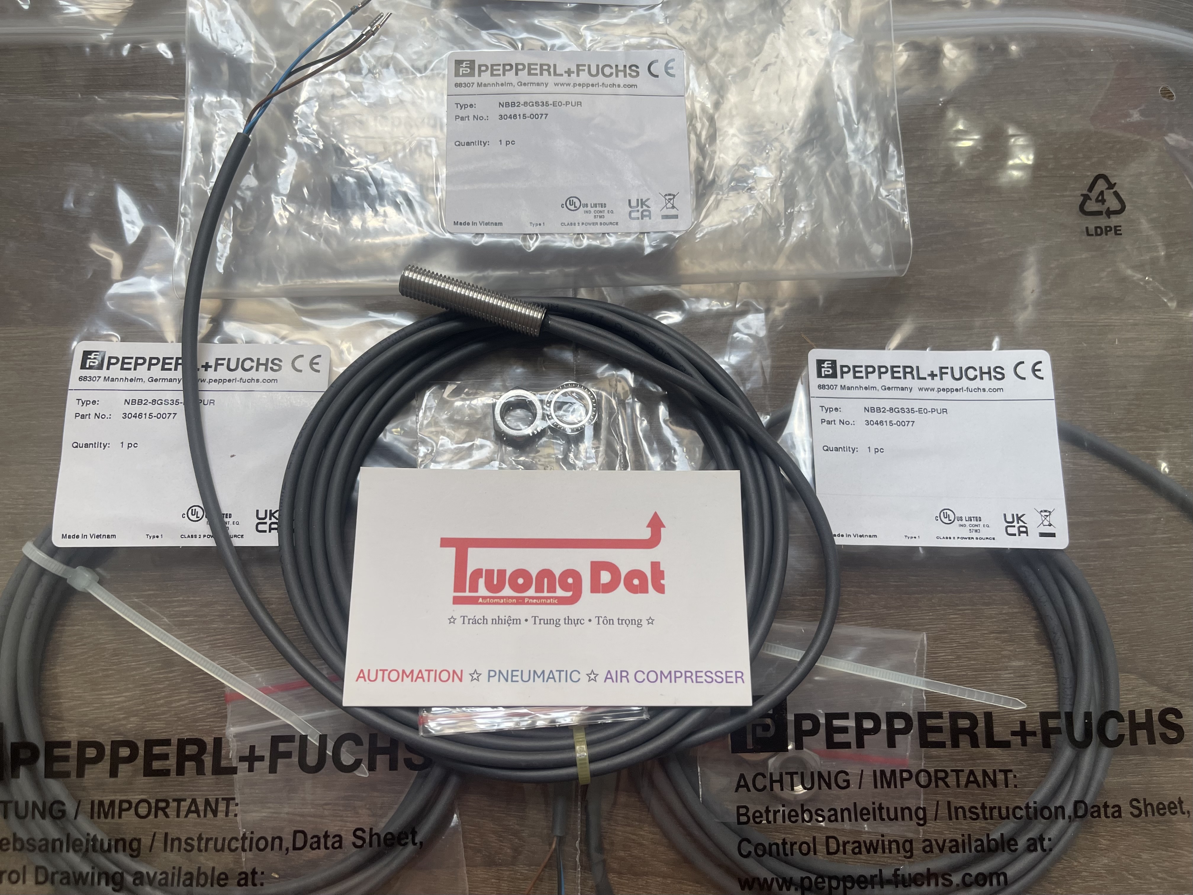 Cảm biến tiệm cận Pepperl+Fuchs NBB2-8GS35-E0-PUR
