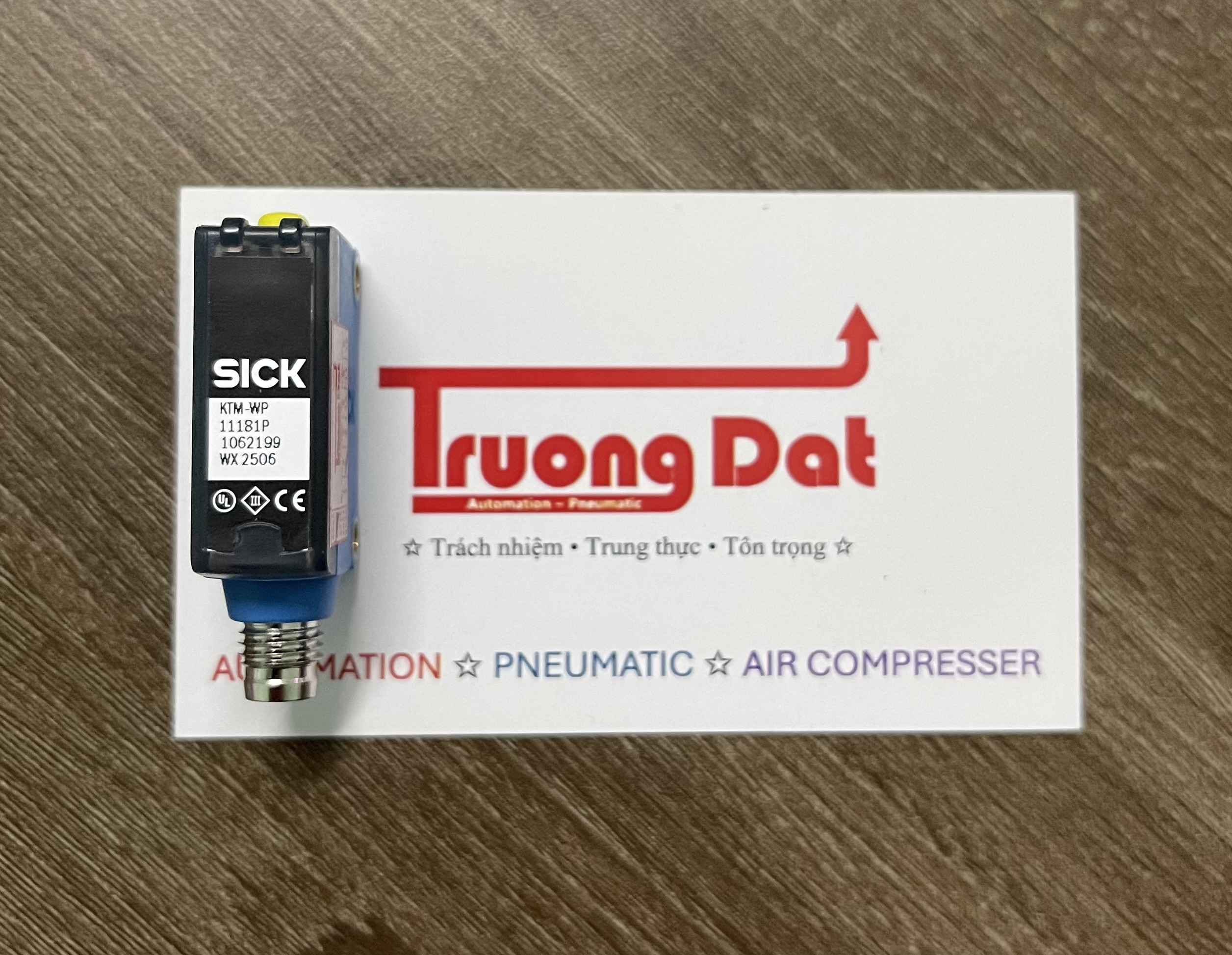 Cảm biến quang SICK KTM-WP11181P (1062199)